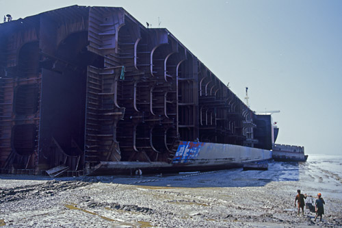 Chittagong ship breaking yard