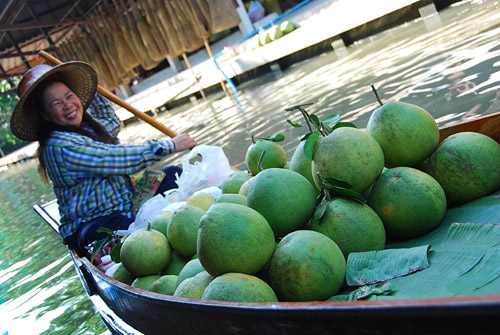 Floating markets